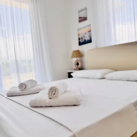 Nissini Wana Luxury Ayia Napa