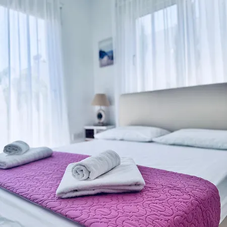 Nissini Wana Luxury Villa Ayia Napa